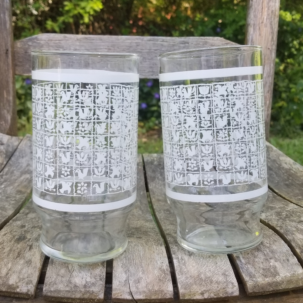 4 vintage drinking glasses flowers and birds